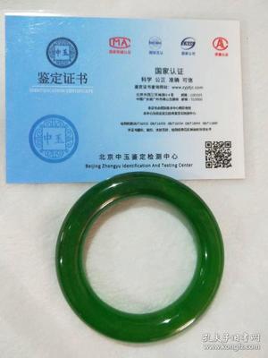 緬甸帝王綠·天然翡翠手鐲 一抹翠色，一世珍藏